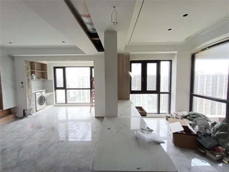 中南國際眼鏡城（中偉商業(yè)中心）法拍房3、4、5棟2301室及其室內物品