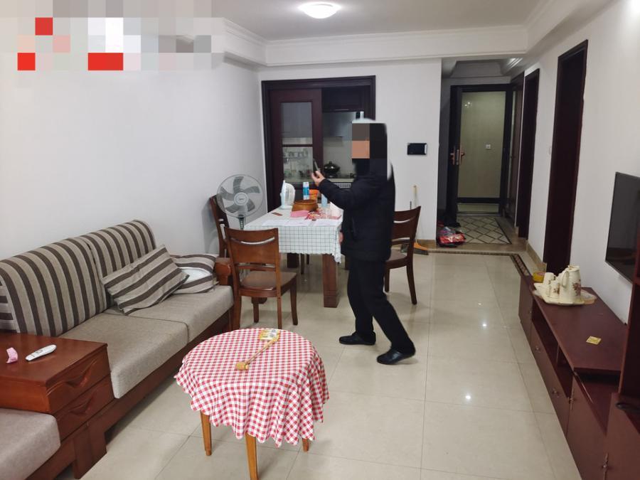 中海國(guó)際社區(qū)一期（中海江御名園）法拍房一期金楠街3、4棟2203號(hào)