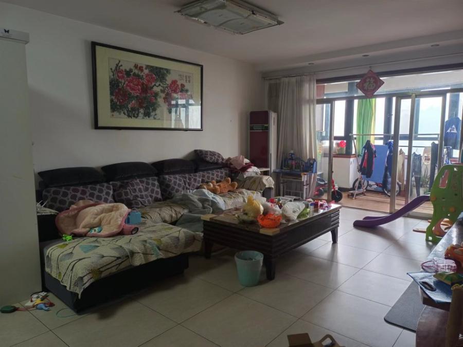 同發(fā)南國(guó)新城法拍房A、B、C、D棟505室