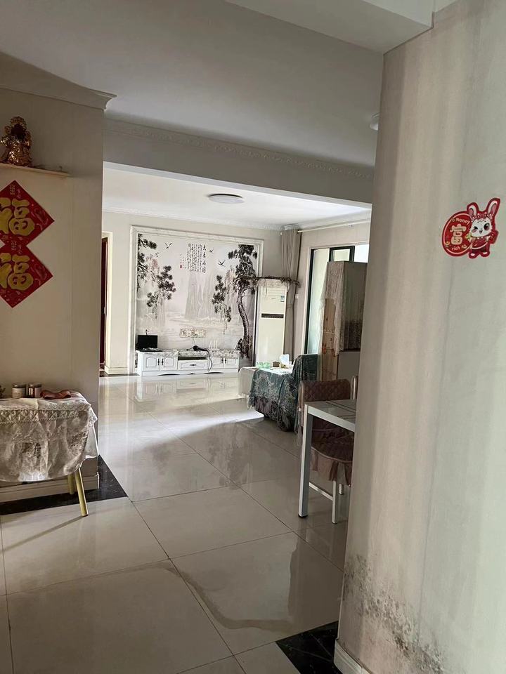 富基世紀(jì)公園法拍房52#、53#棟608室