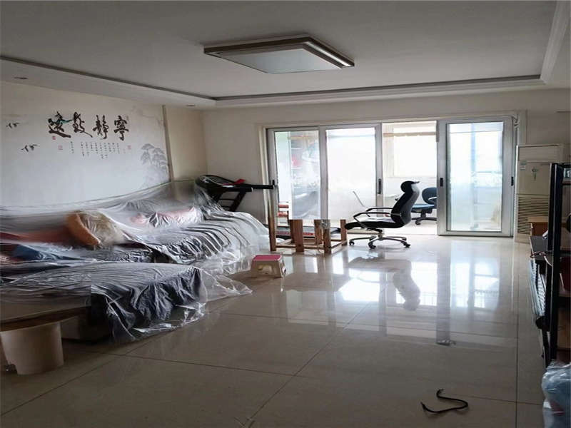 睿智園小區(qū)法拍房1、2棟1803號房產(chǎn)及室內(nèi)家具家電
