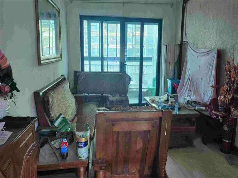 恒大綠洲法拍房6、7、8棟1604號