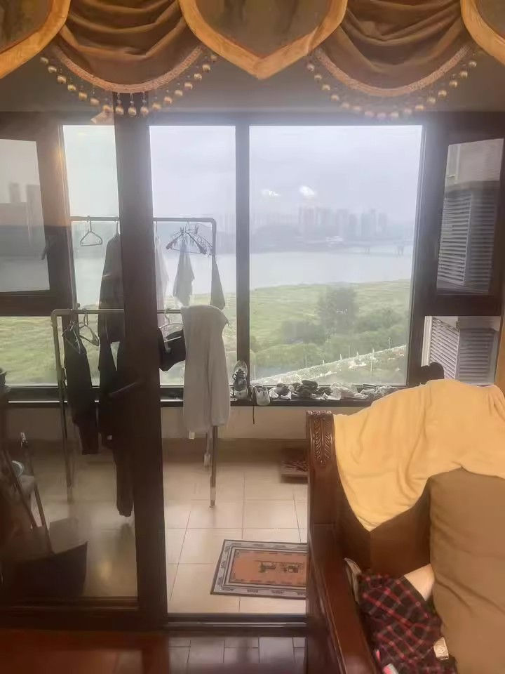 （一線江景）萬科金域緹香苑法拍房3棟1807室