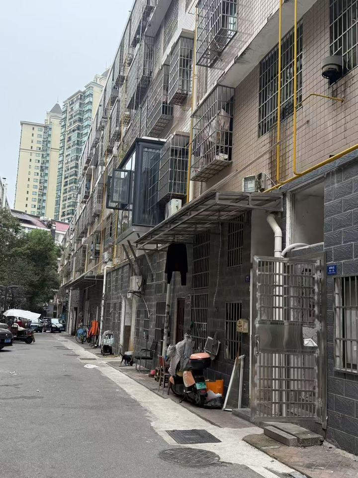 （整棟收租）松雅小區(qū)松雅安置區(qū)法拍房B-9號(hào)棟101、201、301、401房產(chǎn)